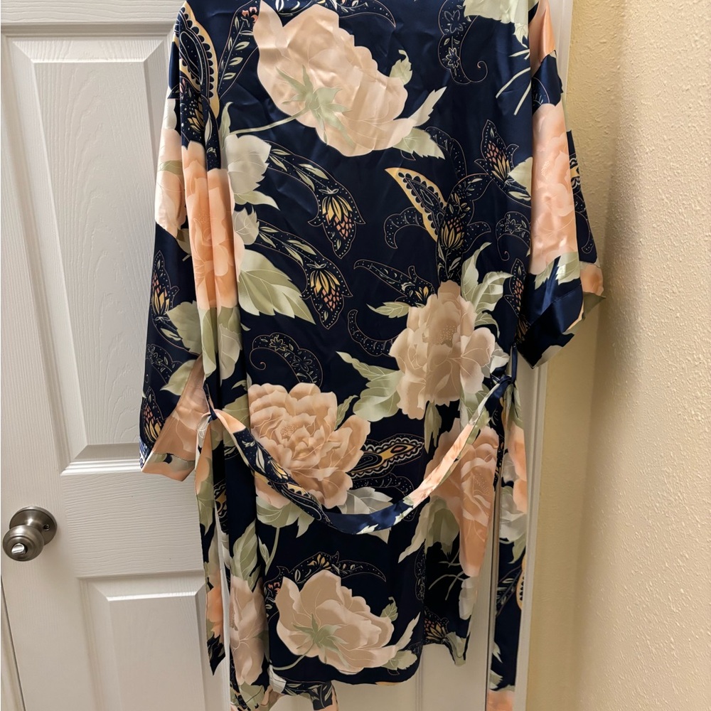 Robe one size